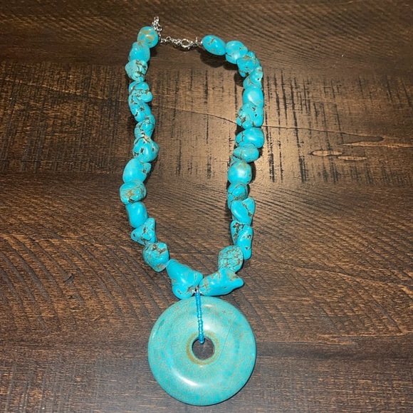 🍀 5/$25🍀 Gorgeous turquoise color necklace western - Picture 2 of 13